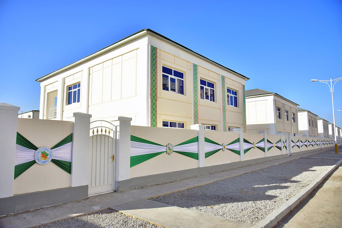 Täze ýaşaýyş jaýlarynyň açylyş dabarasy